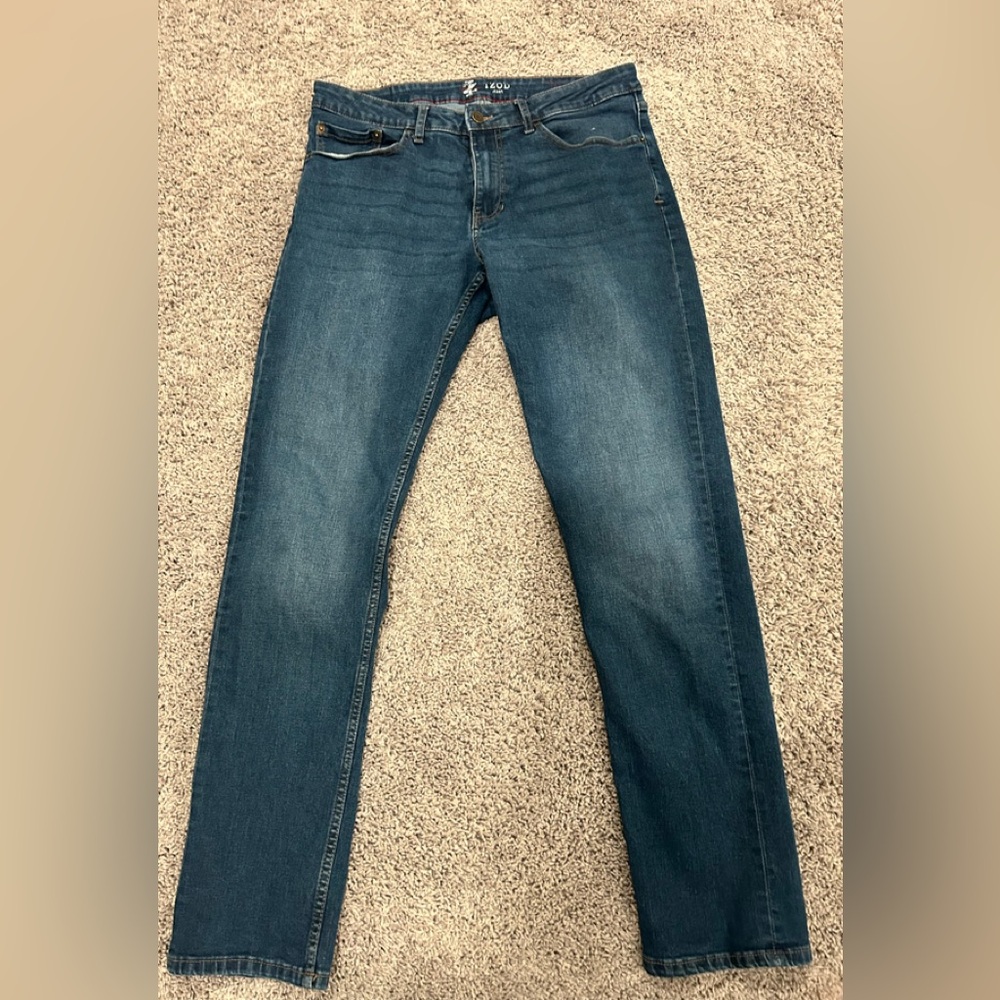 Izod Men's Dark Blue Straight Jeans